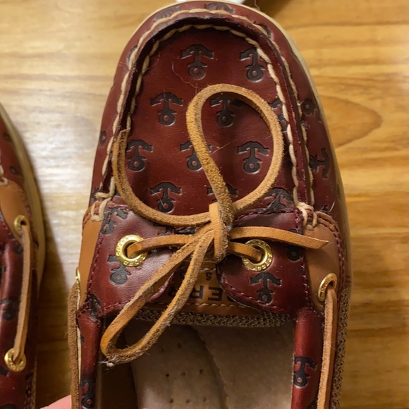 Sperry Top Sider Shoes with Anchor detailing - Picture 3 of 7